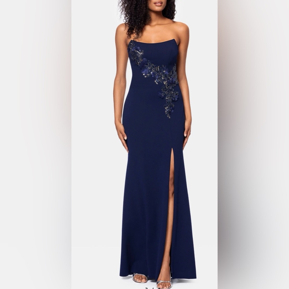 Betsy & Adam Navy Blue Beaded Floral Strapless Scuba Crepe Gown Size:4 $309